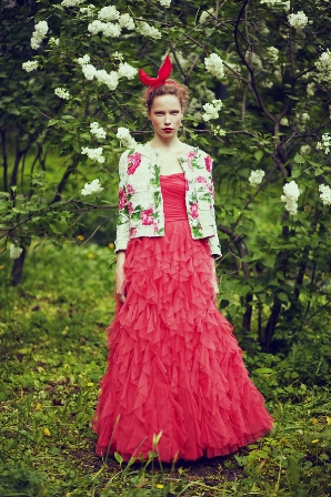 красное свадебное платье