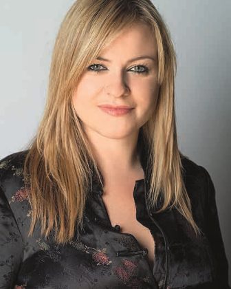 Никола Кларк