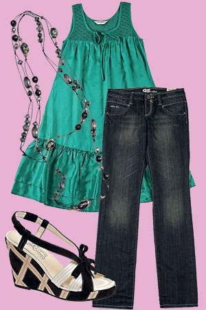 Топ, Topshop; джинсы, Trussardi Jeans; украшение, P&V; туфли, Salvatore Ferragamo