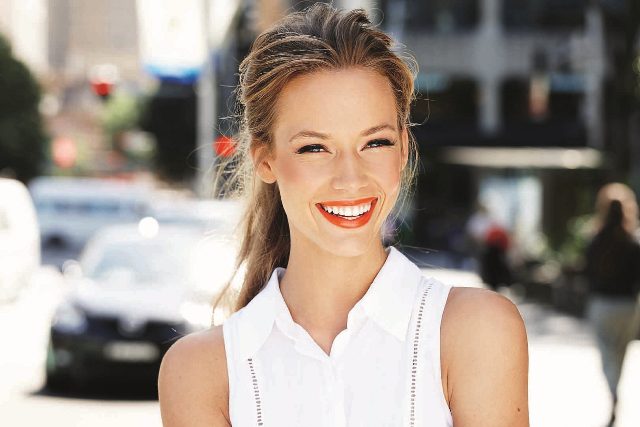 Красная помада