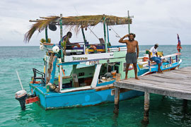 Лодка в Белизе