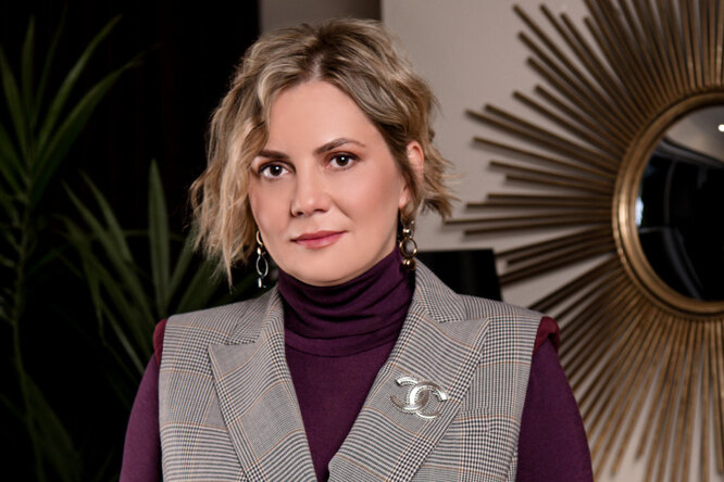 Наталья Ненашева: «Женщина-CEO. Как оставаться женщиной в бизнесе» Наталья Ненашева: «Женщина-CEO. Как оставаться женщиной в бизнесе»