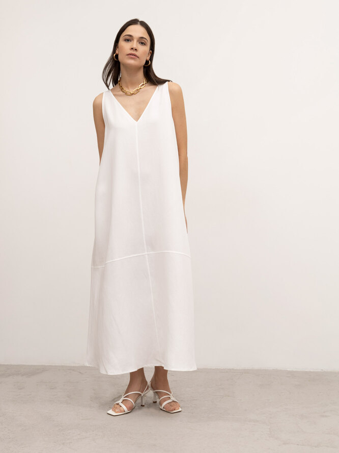Emka dress, 7290 rubles.