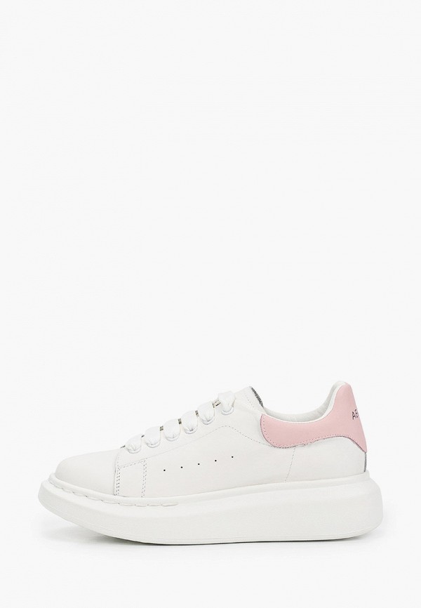 Apricot sneakers, 7290 rubles.