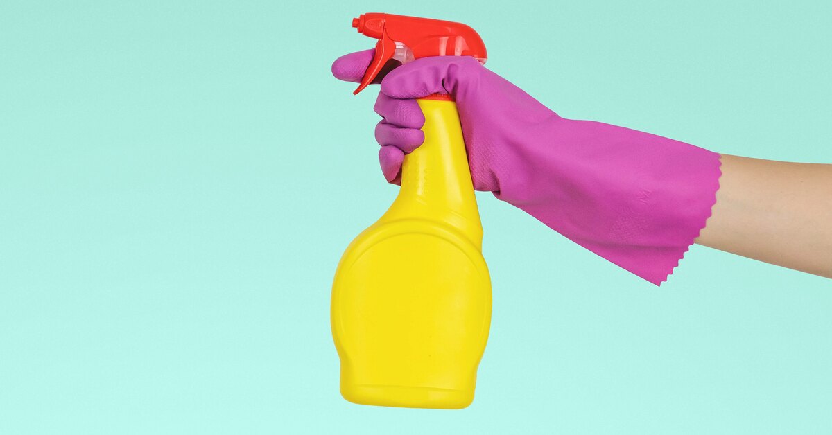 Don’t forget the easiest and cheapest way to remove a grease stain from the sofa: everyone should know that!