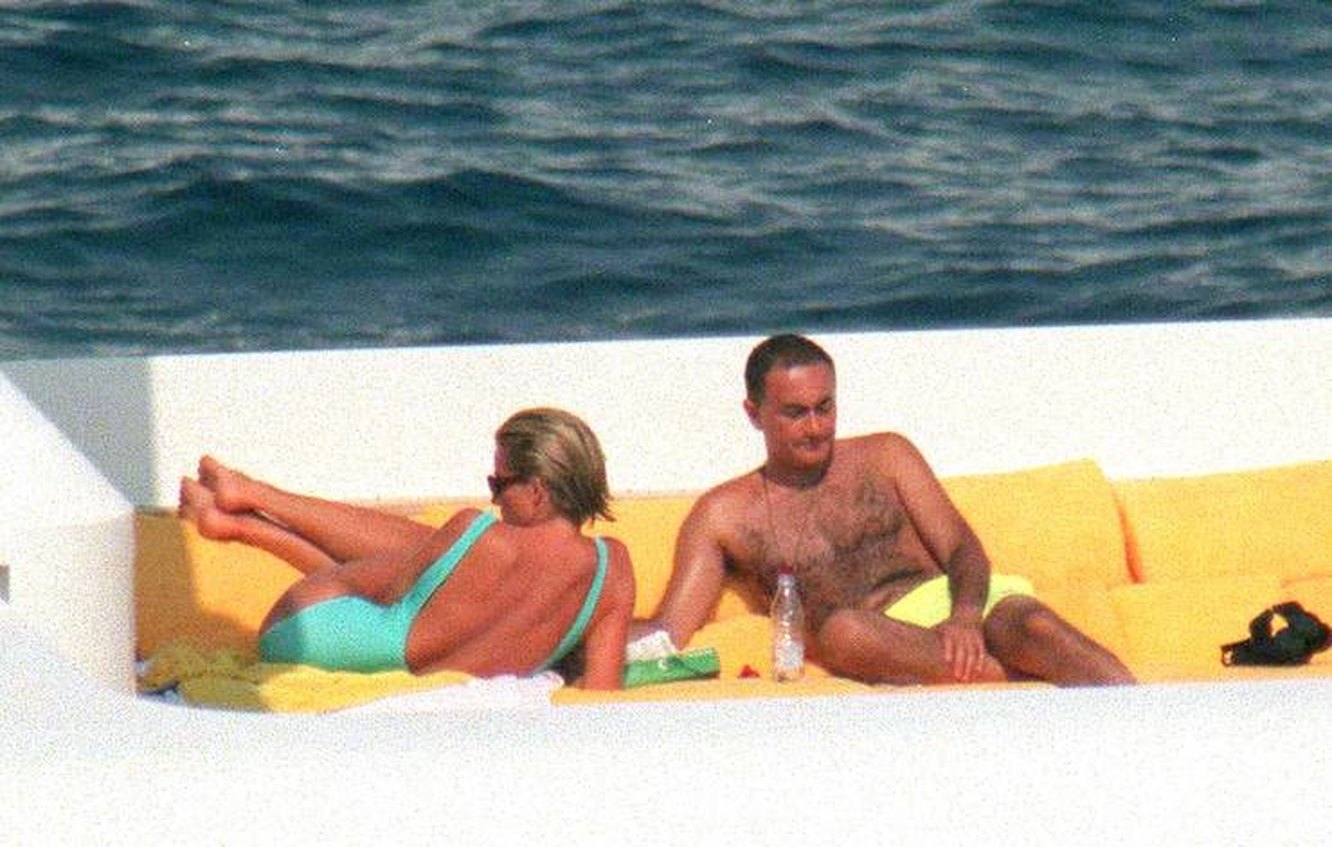 леди ди и доди на яхте. доди аль-файед. последняя любовь дианы. доди аль-файед. диана и доди аль файед.