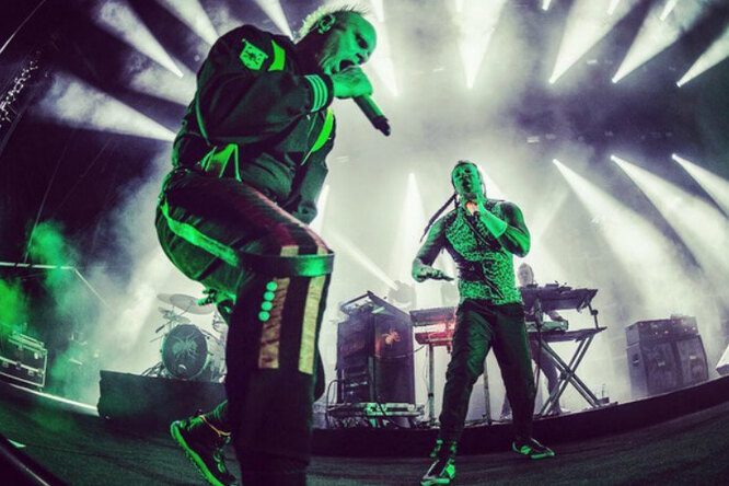 Водка и шаурма в Воронеже: The Prodigy выпустили клип, снятый в России Водка и шаурма в Воронеже: The Prodigy выпустили клип, снятый в России