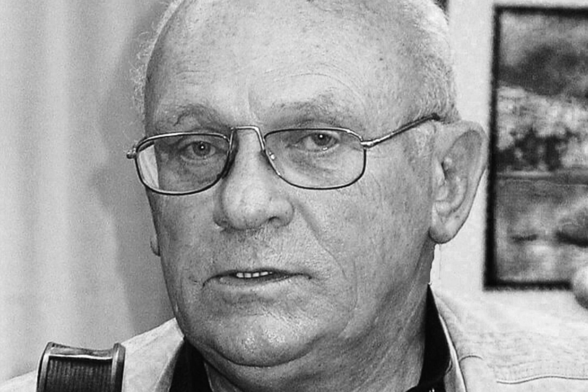 Умер через год после смерти жены пытавшийся угнать самолет для побега из СССР писатель и диссидент Эдуард Кузнецов
