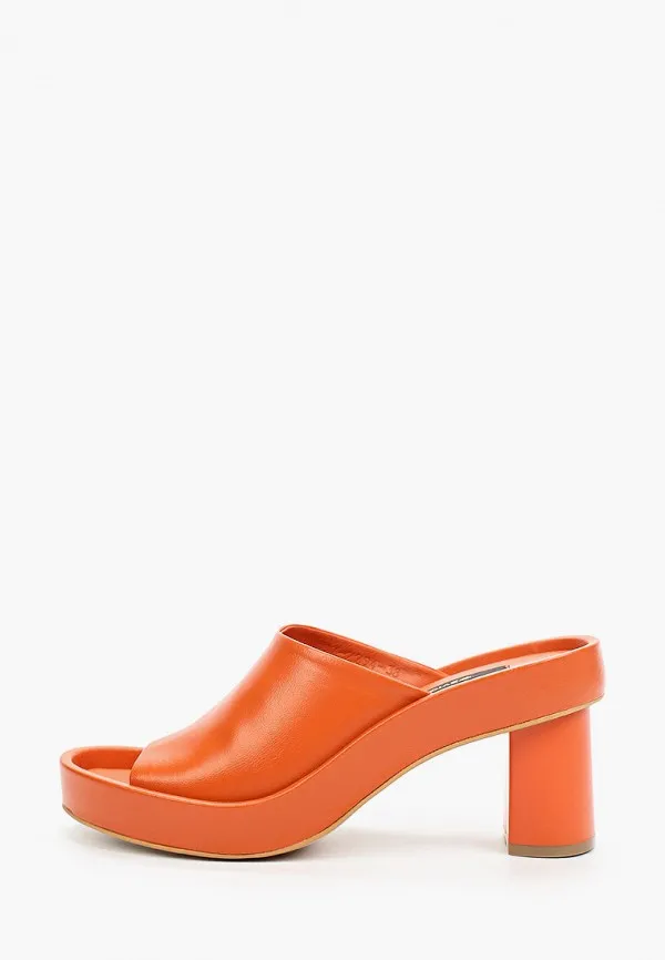 Evigi clog, 9500 rubles.