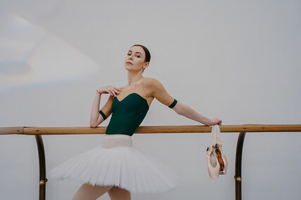 «Осанка балерины»: секреты и лайфхаки Кристины Кретовой для прямой спины