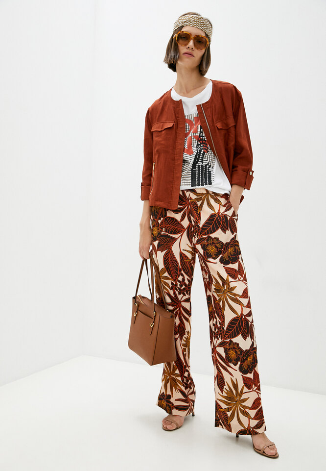 DKNY, 13990 руб.