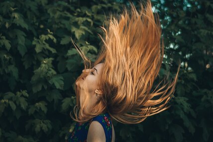 Расти, коса, крепкая и длинная: 3 лучших домашних средства для быстрого роста волос