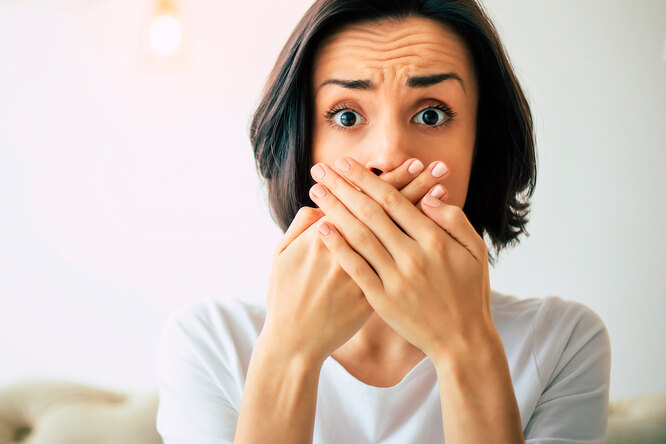 7 заболеваний, которые можно диагностировать по запаху изо рта