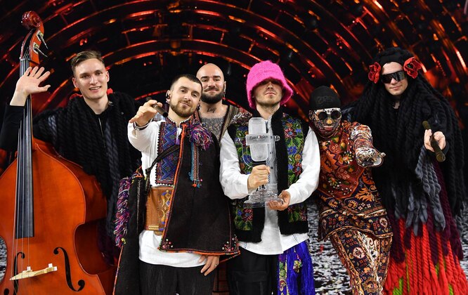 Украинская группа Kalush Orchestra стала победительницей «Евровидения» Украинская группа Kalush Orchestra стала победительницей «Евровидения»