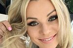 «Главная секс-бомба России загорает!»: Ирина Салтыкова в бикини у бассейна ошеломила фанатов