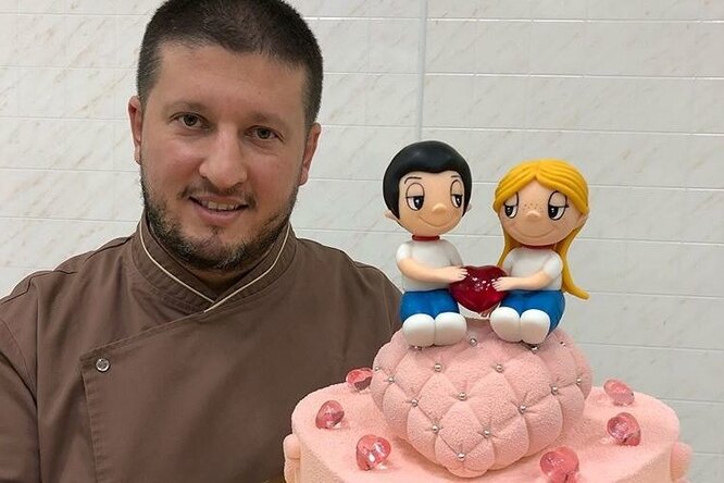 «Король звездных тортов» Ренат Агзамов развязал войну со своей любовницей «Король звездных тортов» Ренат Агзамов развязал войну со своей любовницей