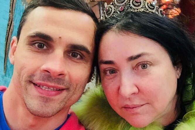 Скандальный развод Лолиты Милявской с пятым мужем сорвался из-за коронавируса Скандальный развод Лолиты Милявской с пятым мужем сорвался из-за коронавируса