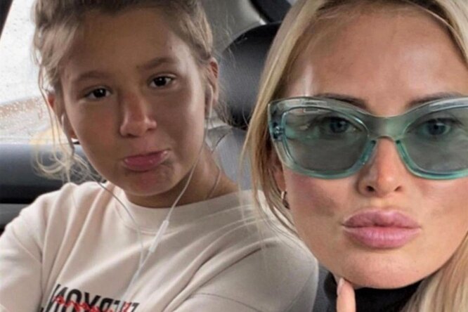 «Просто чудовище!»: Дана Борисова показала синяки дочери после побоев отца