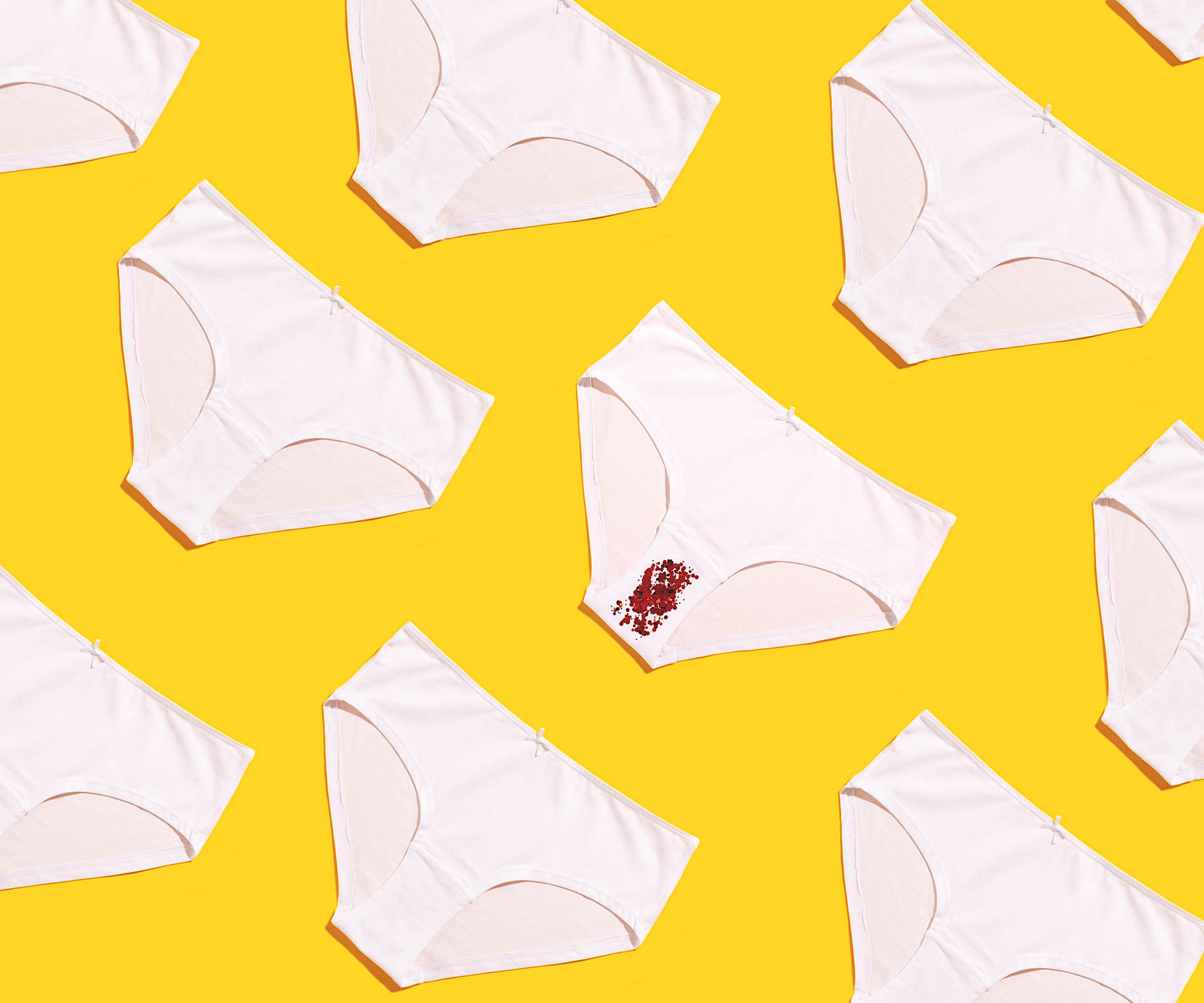 Истекающие кровью: почему нас всех так пугает менструация
