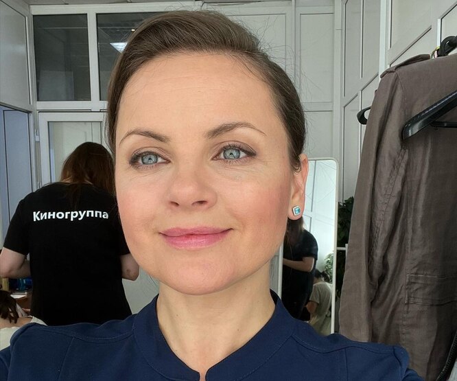 «Женщина в 40 вряд ли будет выглядеть на 20»: Юлия Проскурякова снялась без ретуши и фильтров