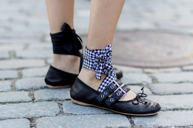 How to Wear Colorful Ballet Flats: The Ultimate Matching Guide