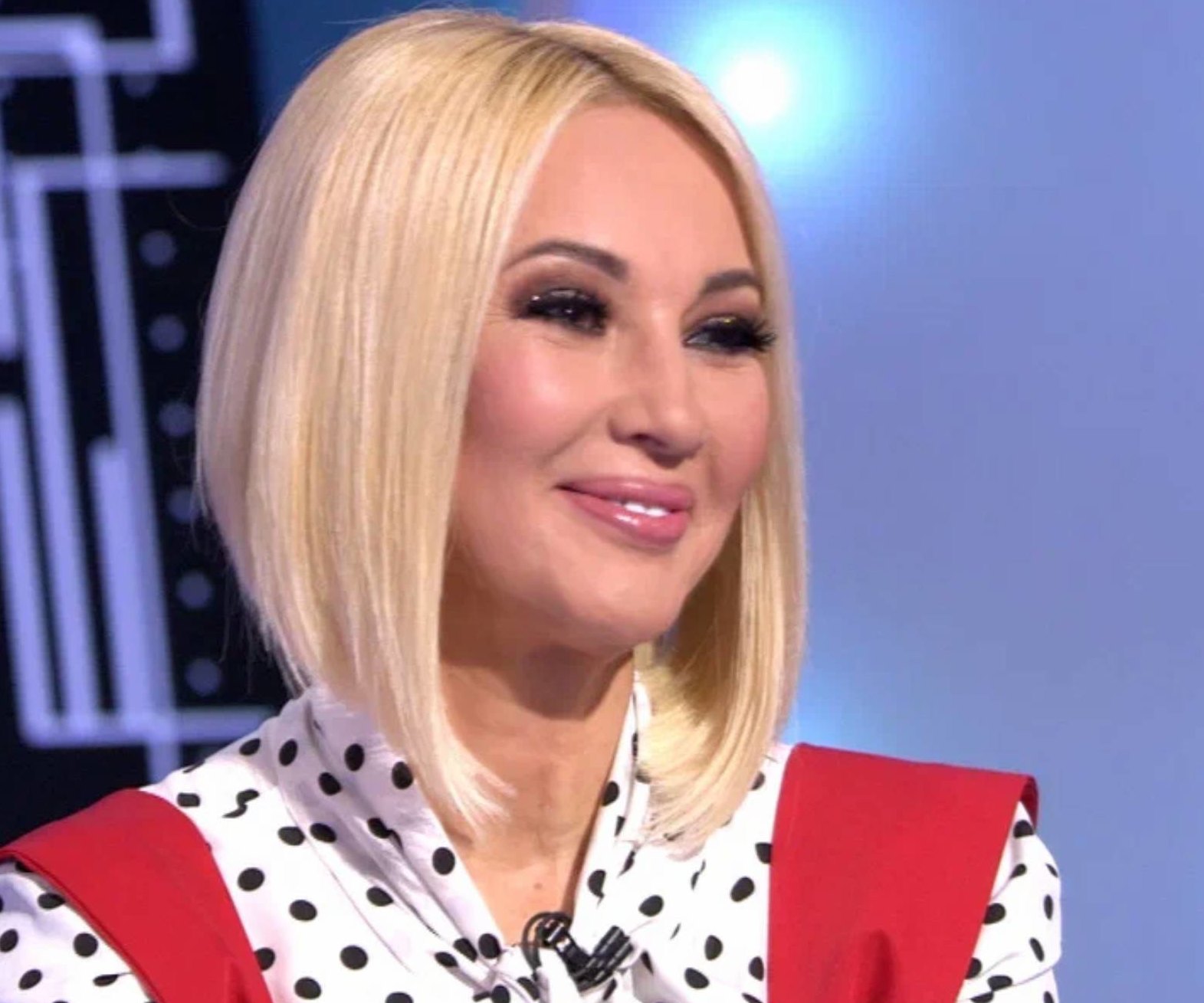 Мне не нравится моя щека: Лера Кудрявцева захотела подтянуть кожу лица