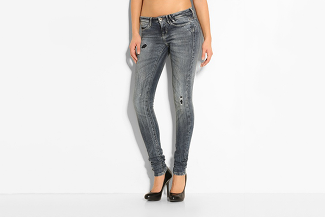 Guess представляет новую линию джинсов Flex Jeans