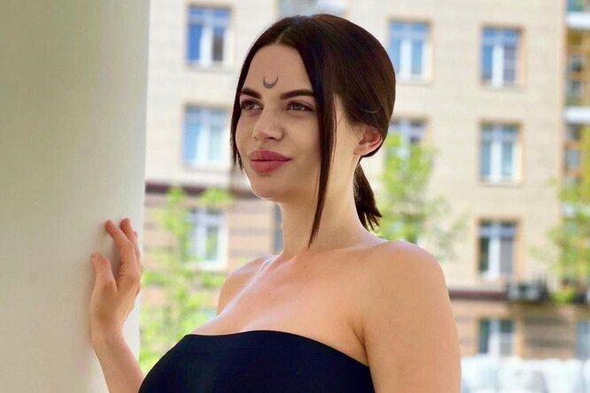 «Мой пупсик на ручках!»: любовница зятя рыжего «Иванушки» родила первенца «Мой пупсик на ручках!»: любовница зятя рыжего «Иванушки» родила первенца