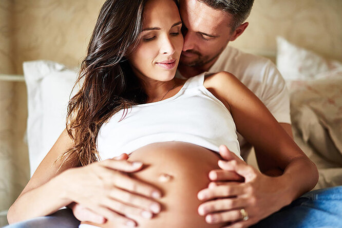 Секс-положение: 6 интимных проблем при беременности — и как их решить