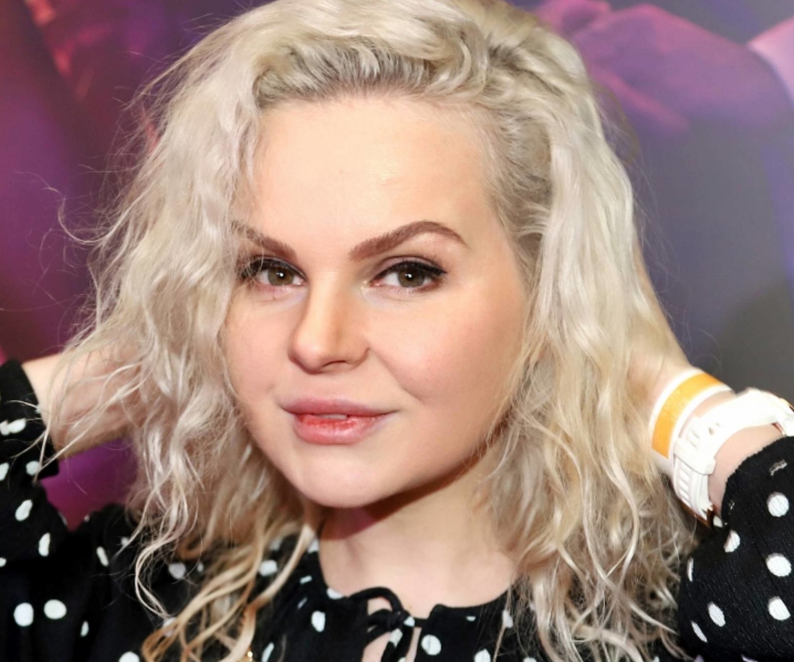 Я была ребенком, 17 лет: Алиса Вокс призналась, что ее совратил режиссер детского сериала