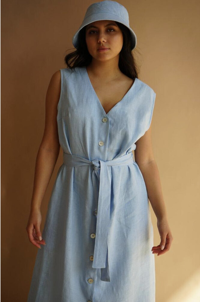 Gaia dress, 7500 rubles.