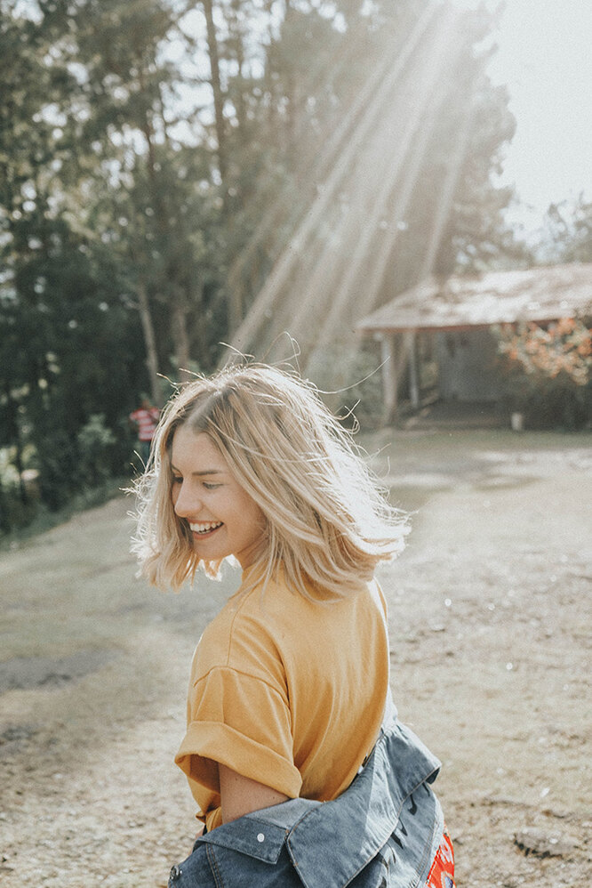 What Is Liquid Dry Shampoo: How A New Miracle Product Works For Hair Cleanliness And Volume What Is Liquid Dry Shampoo: How A New Miracle Product Works For Hair Cleanliness And Volume