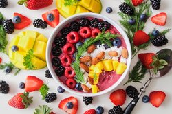 9 самых полезных продуктов для нашего тела — налегай на них этим летом!