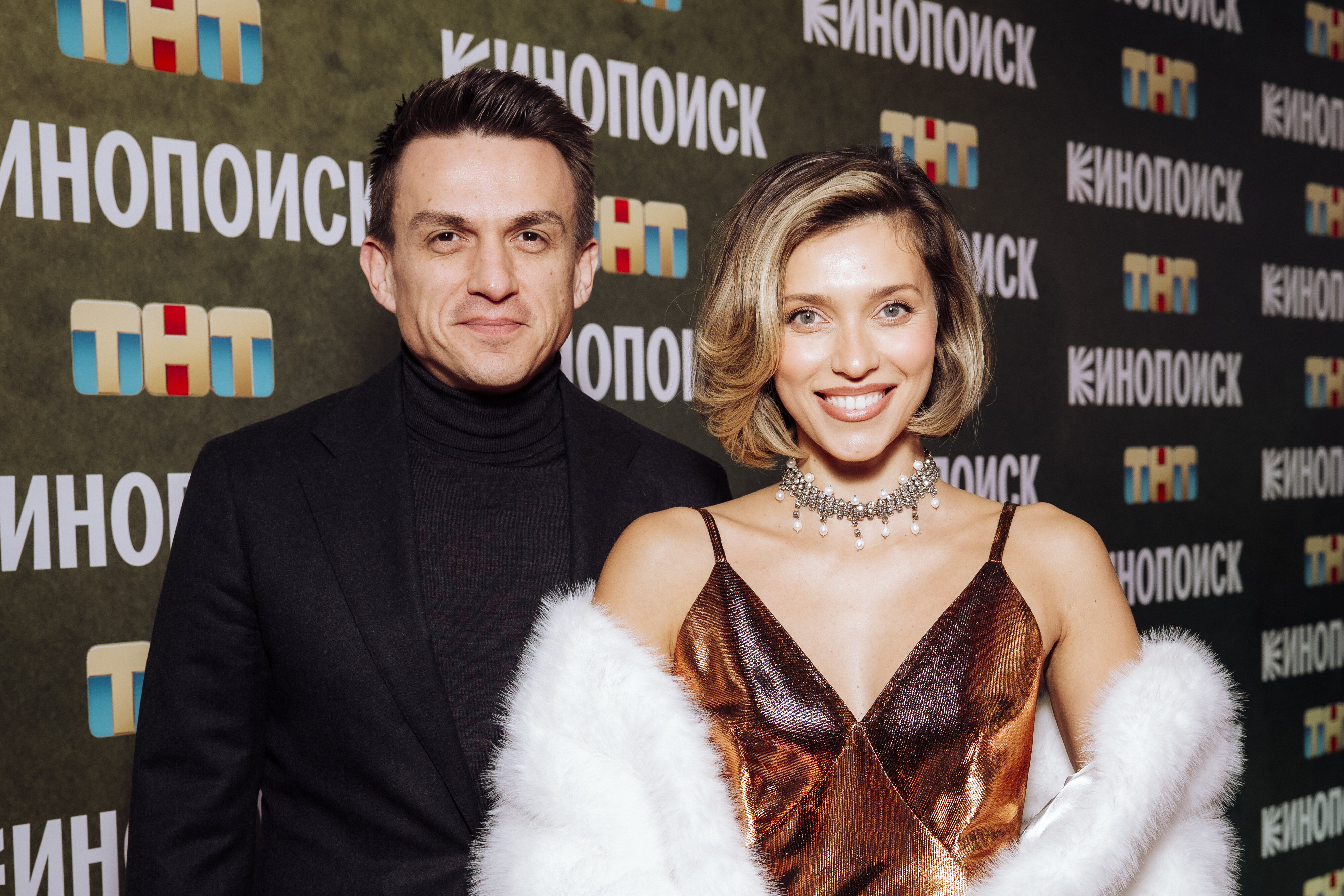 Регина Тодоренко, Алсу, Валерия, Аня Чиповская на премьерах и модных презентациях: предновогодний светский дайджест