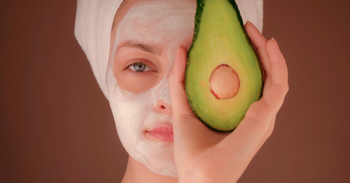 Iron on wrinkles: a recipe for the best homemade face cream with a wonderful anti-aging effect