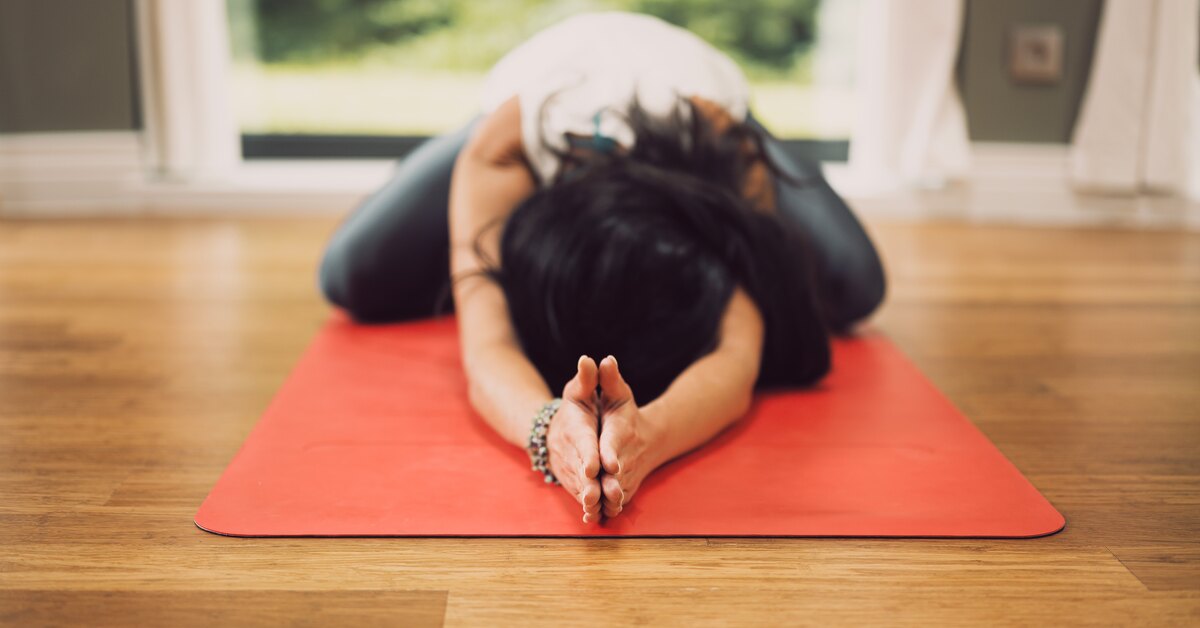 Set the tone for the whole day!  Five-minute yoga complex for morning exercises