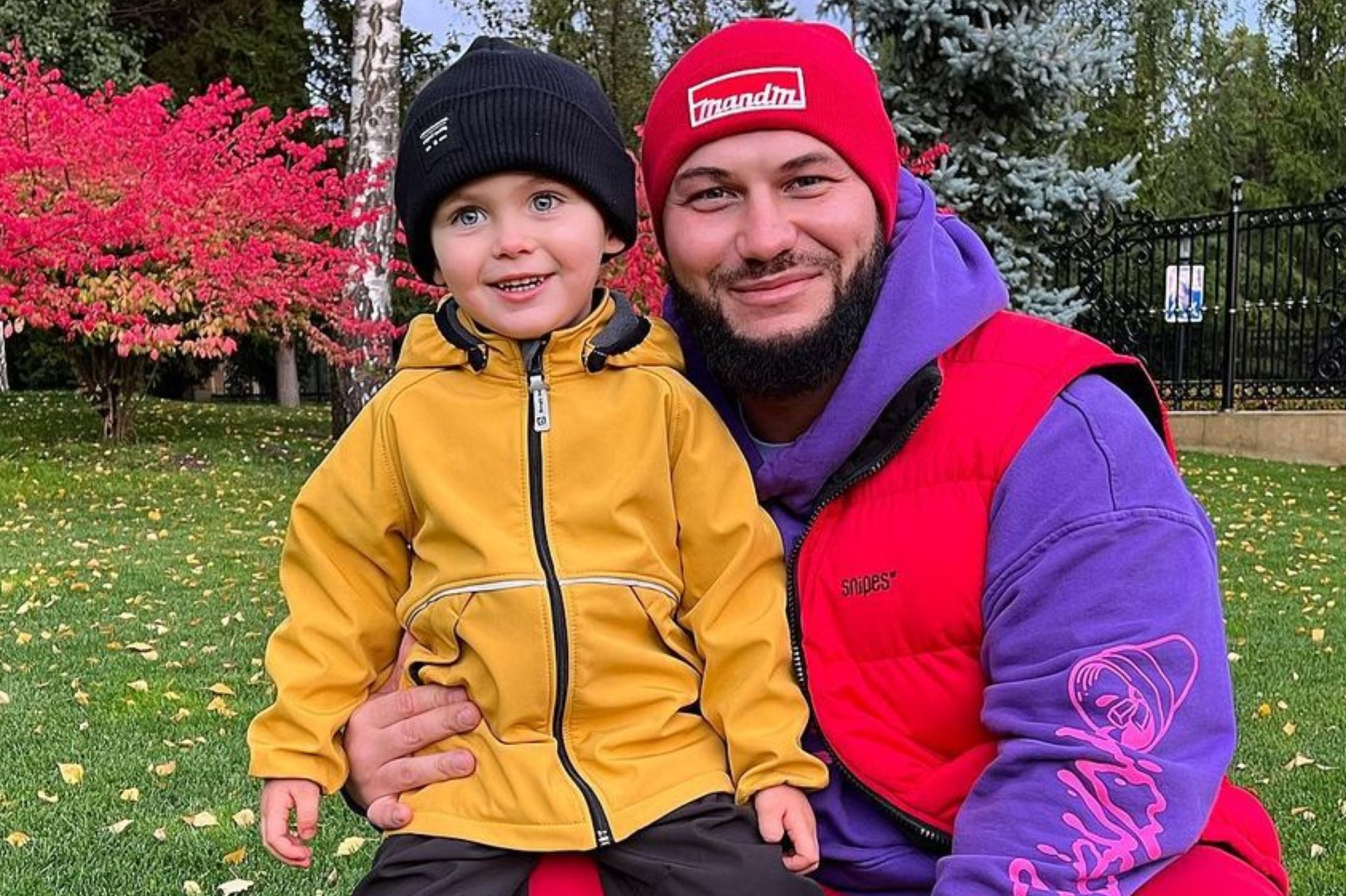 Маленькая копия папы: 2-летний сын Джигана в модном наряде растрогал фанатов рэпера