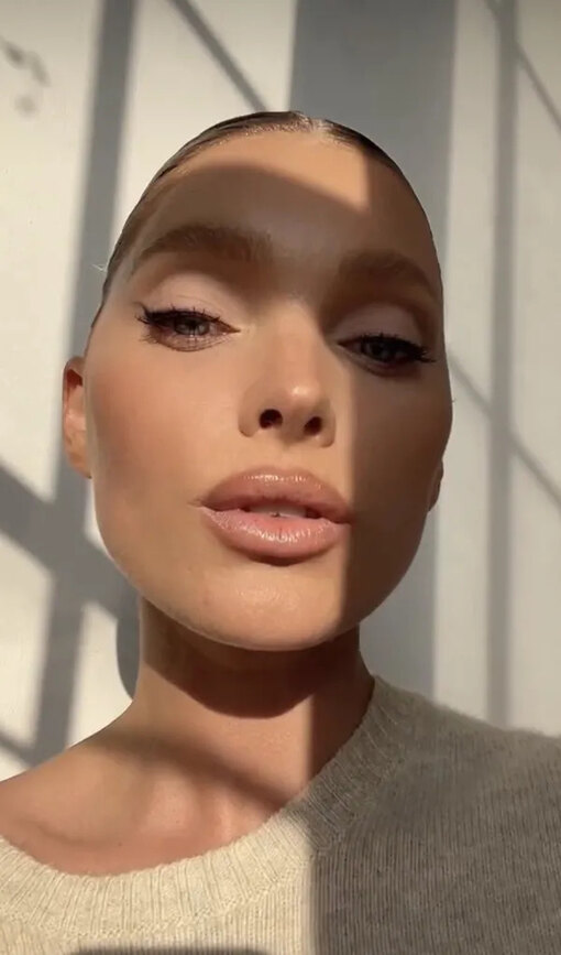 TikTok Beauty Hack That Works: Invisible Makeup That Enlarges Lips TikTok Beauty Hack That Works: Invisible Makeup That Enlarges Lips