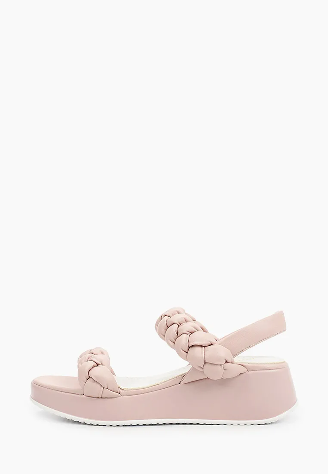Instreet sandals, 2799 rubles.
