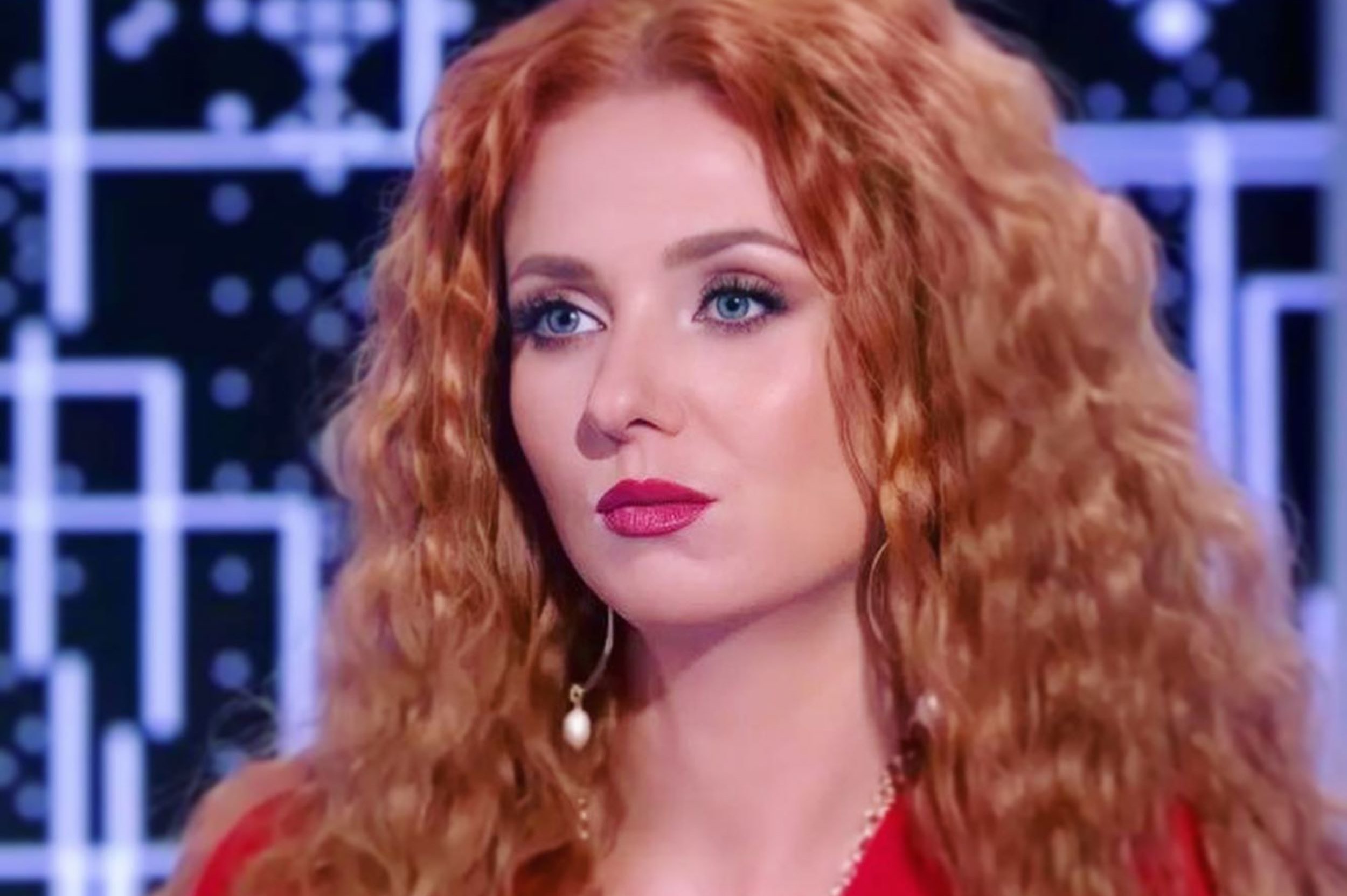 Беременна Животик появился: Лена Катина вышла в свет с мужем, поразив фанатов