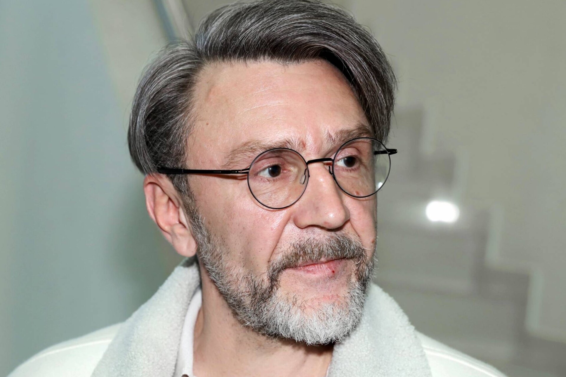 «Я подумал, что всё, сейчас буду глохнуть»: Сергей Шнуров признался, что страдает от тяжелого недуга