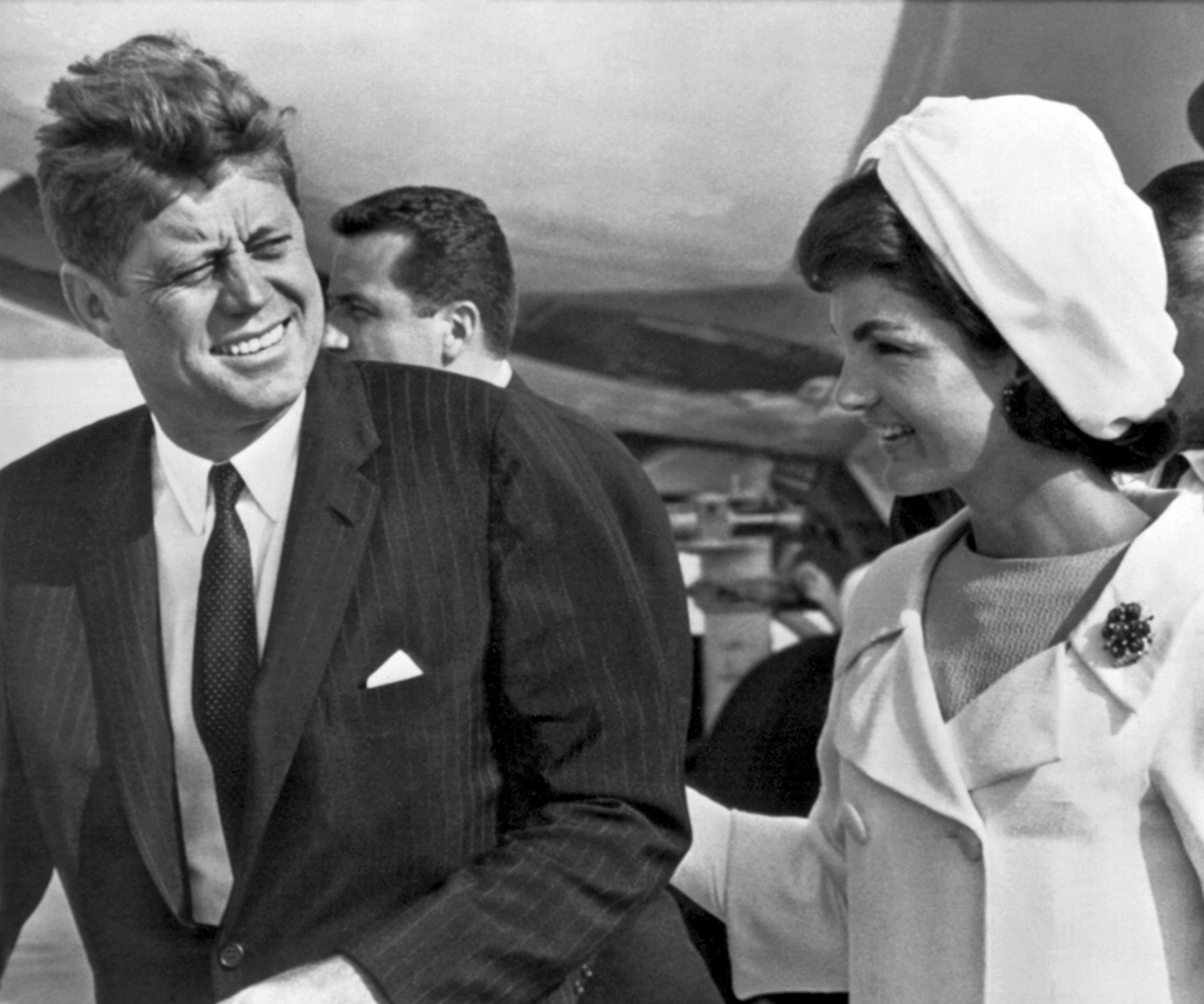 Почему нельзя обсуждать мужа с подругами: меткая цитата Жаклин Кеннеди