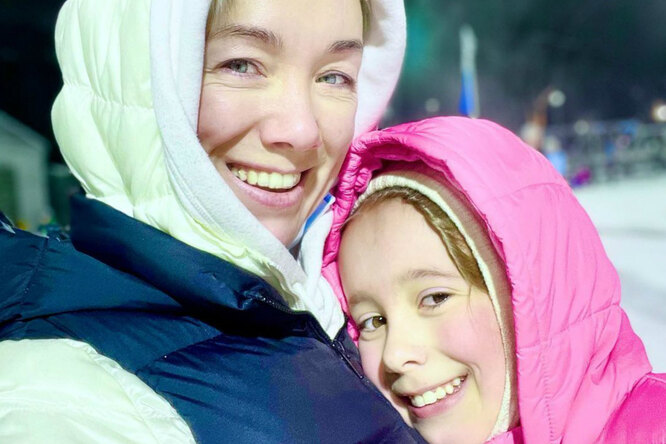 «Велела выкладывать фотки»: Дарья Мороз показала трогательное моменты с дочерью