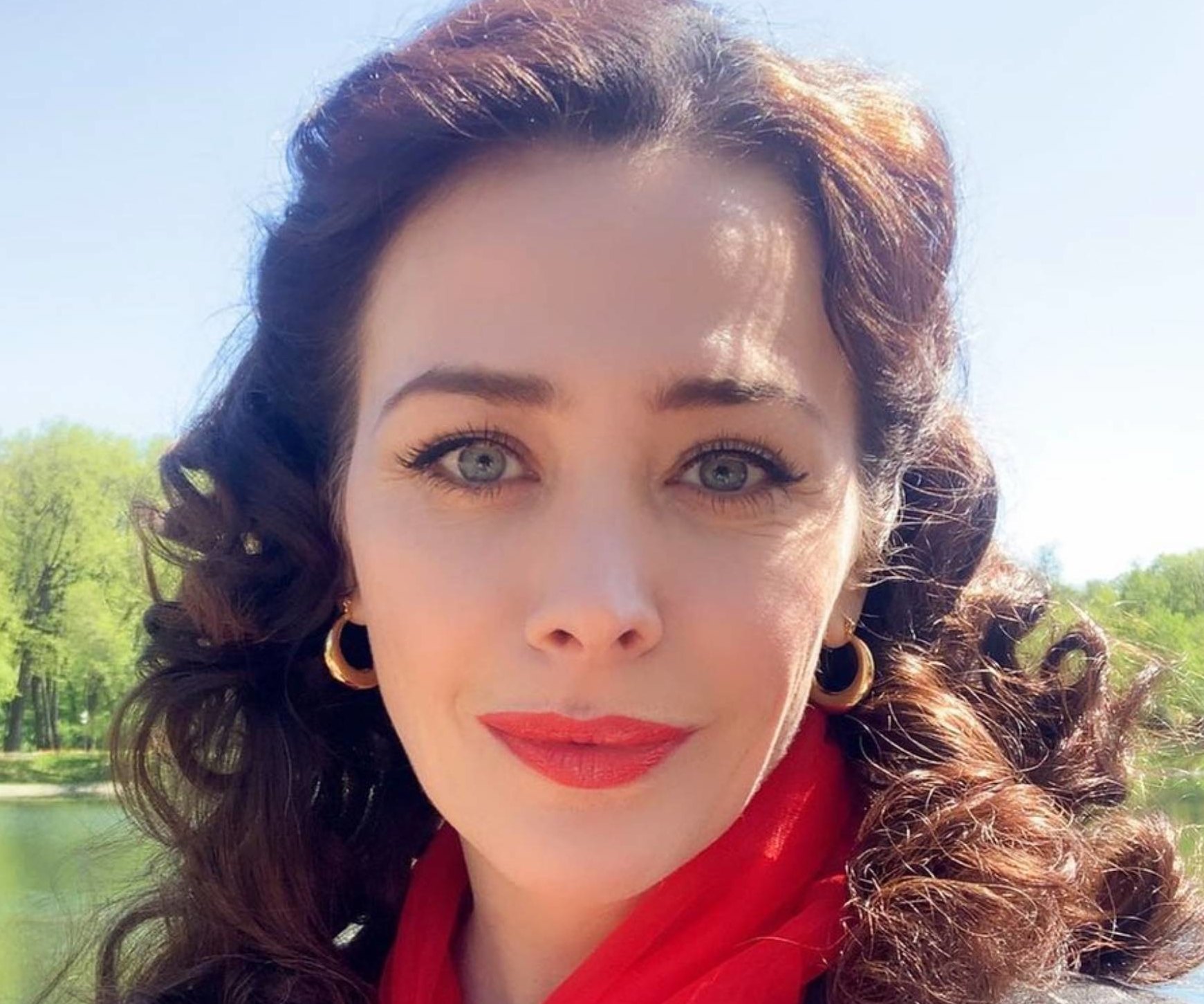 Я в красном купальнике: Екатерина Волкова показала стройную загорелую фигуру в Сочи
