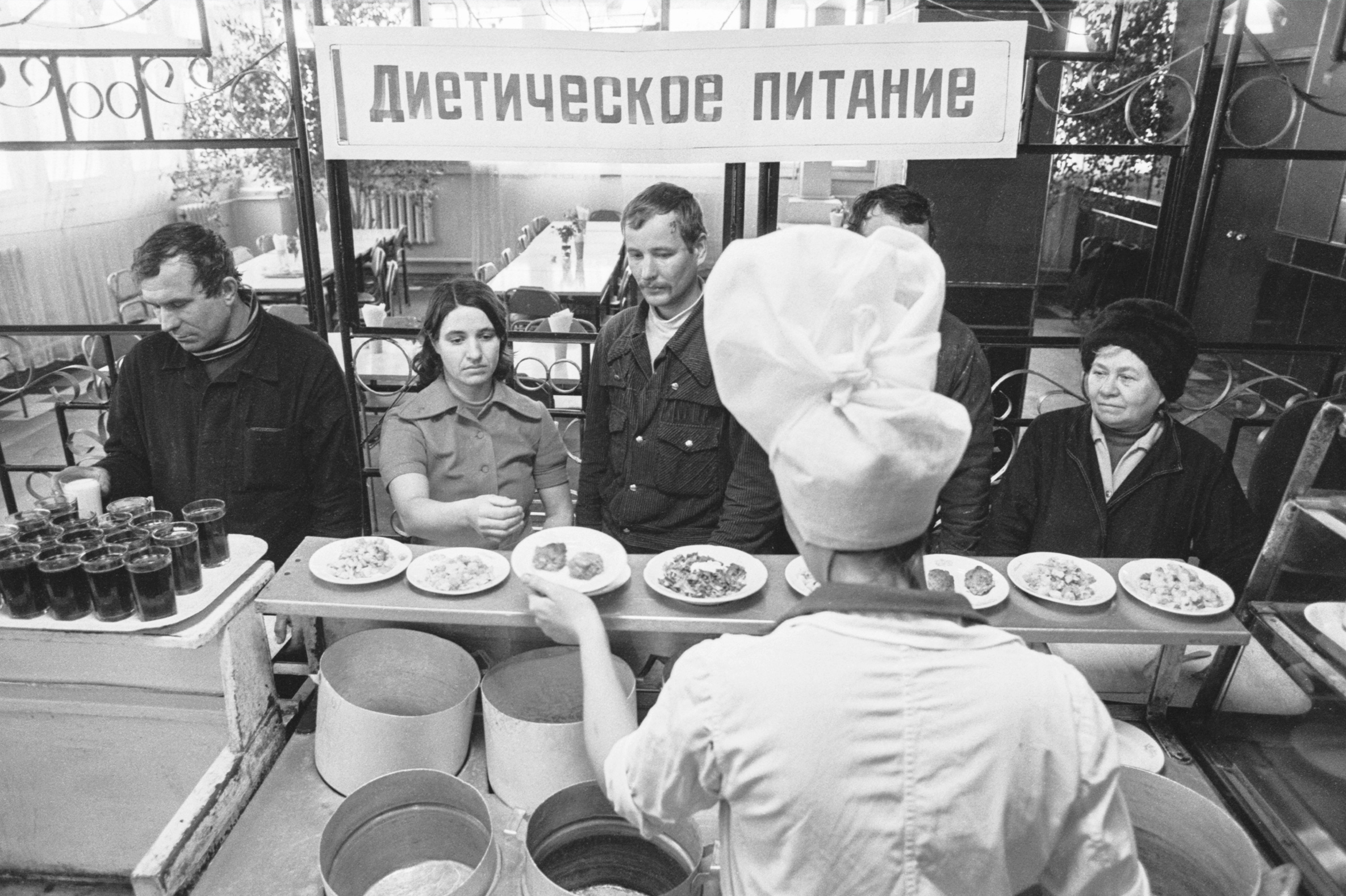 Как худели женщины в СССР: диеты Певзнера и другие варианты