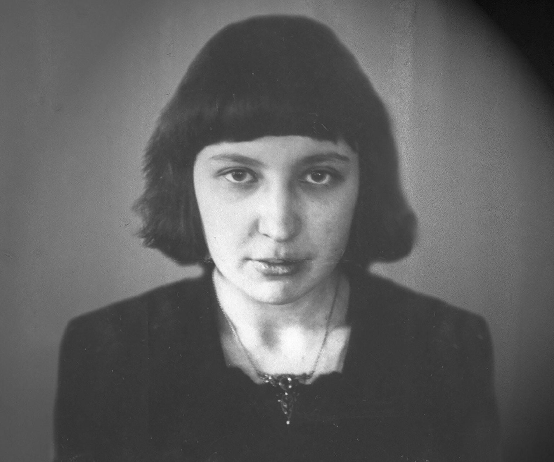 Цветаева и ее мать: как одна трагичная история родительства перетекла в другую