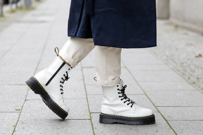 С какой обувью носить укороченные брюки осенью и зимой — советы от стилиста