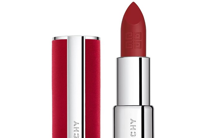 Givenchy представил три новые вариации легендарной помады Le Rouge Givenchy представил три новые вариации легендарной помады Le Rouge