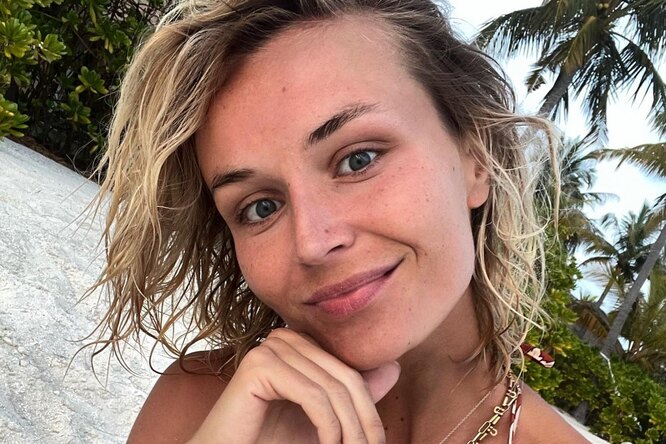 «Загорелая невеста!»: Полина Гагарина в бикини на курорте очаровала поклонников «Загорелая невеста!»: Полина Гагарина в бикини на курорте очаровала поклонников