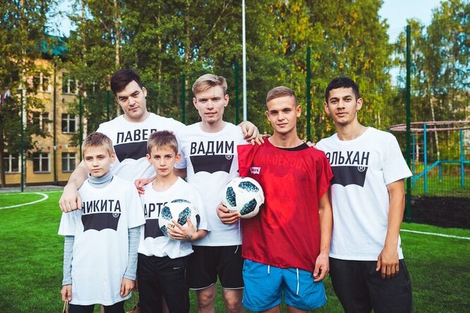 Фонд «ГОРОД СПОРТА» и Levi’s открыли в Кирове футбольное поле Фонд «ГОРОД СПОРТА» и Levi’s открыли в Кирове футбольное поле